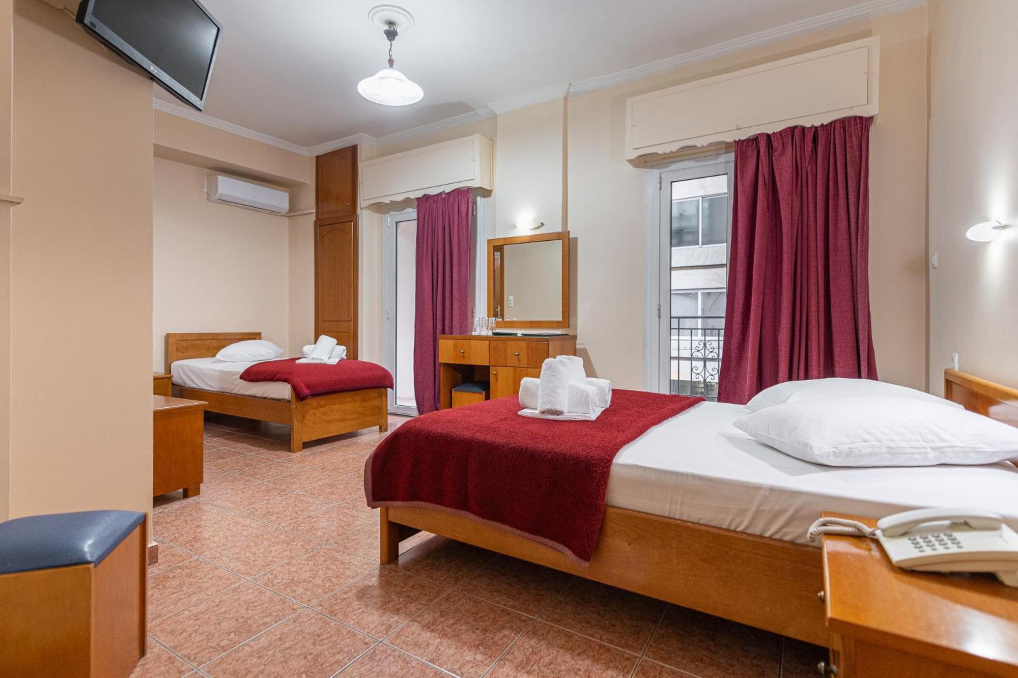 Hotel Faros Ii 2*