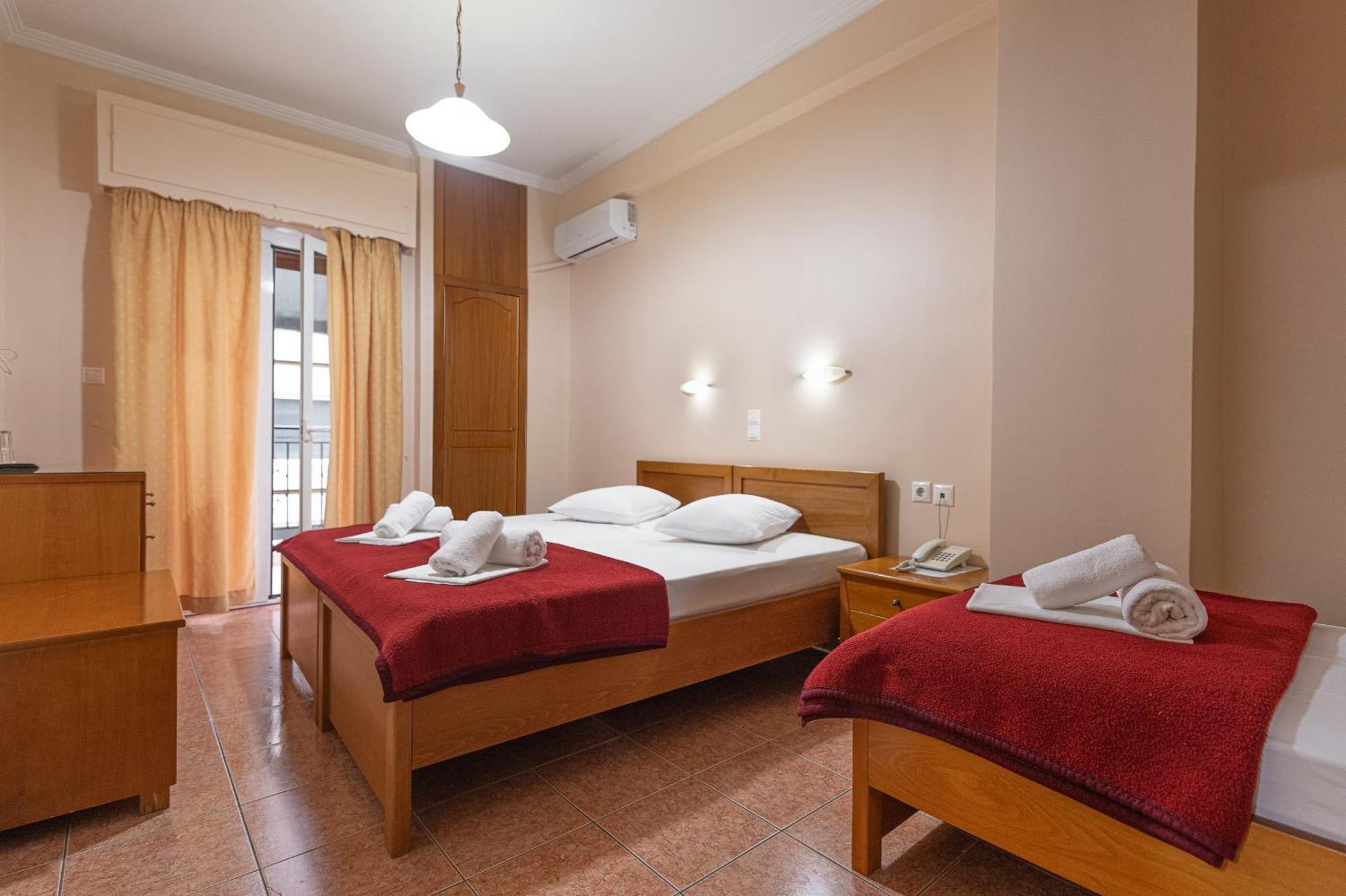 Faros Ii Hotel 2*